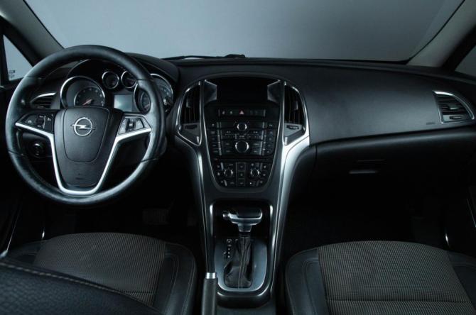 Opel Astra J Рестайлинг с пробегом 2012 года, цена 1 029 000 рублей, 159000 км, хэтчбек, Автокод Объявления