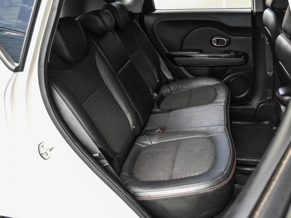Kia Soul II Рестайлинг с пробегом 2017 года, цена 1 699 000 рублей, 93020 км, хэтчбек, Автокод Объявления