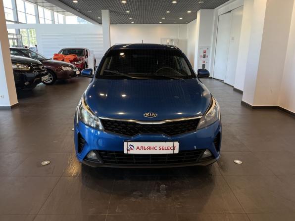 Kia Rio IV Рестайлинг с пробегом 2021 года, цена 1 379 000 рублей, 98000 км, седан, Автокод Объявления