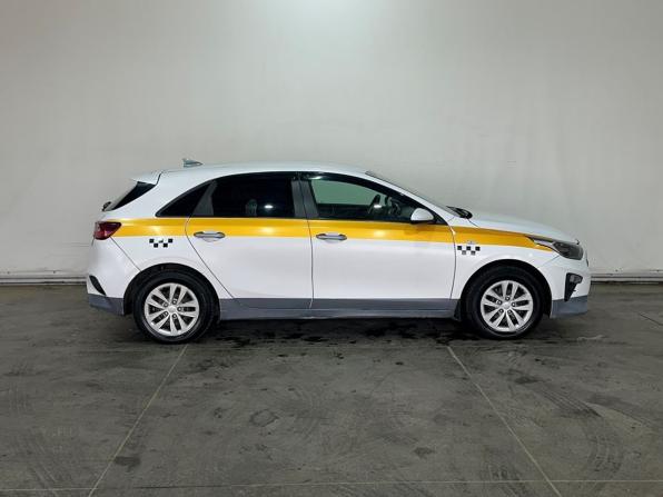 Kia Ceed III с пробегом 2018 года, цена 1 560 000 рублей, 438884 км, универсал, Автокод Объявления