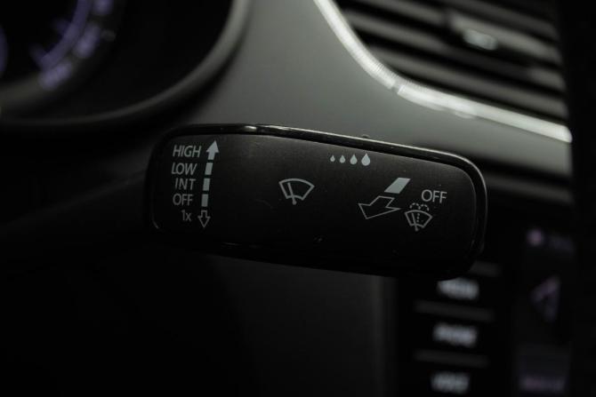 Skoda Octavia III (A7) Рестайлинг с пробегом 2018 года, цена 1 749 000 рублей, 175939 км, лифтбек, Автокод Объявления