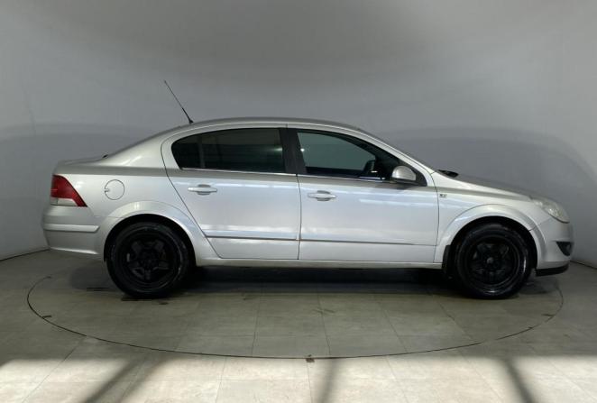 Opel Astra H Рестайлинг с пробегом 2007 года, цена 575 000 рублей, 326129 км, седан, Автокод Объявления