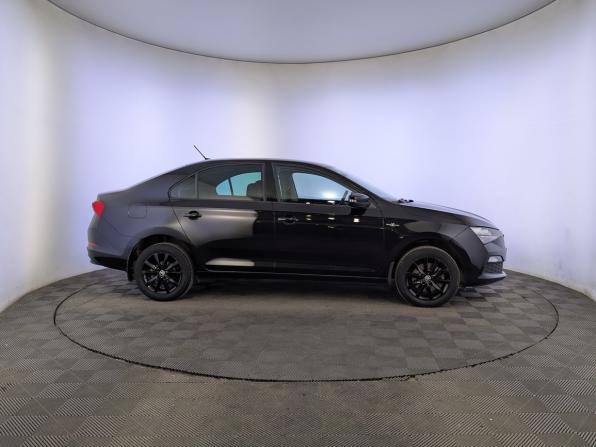 Skoda Rapid II с пробегом 2021 года, цена 1 810 000 рублей, 79354 км, лифтбек, Автокод Объявления