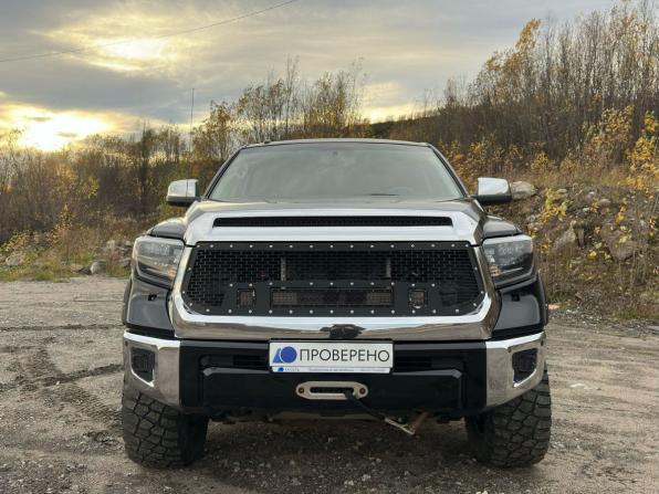Toyota Tundra II Рестайлинг с пробегом 2015 года, цена 7 899 000 рублей, 77164 км, offers.body_type.unknown, Автокод Объявления