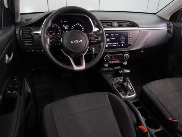 Kia Rio IV Рестайлинг с пробегом 2021 года, цена 1 799 000 рублей, 96010 км, хэтчбек, Автокод Объявления