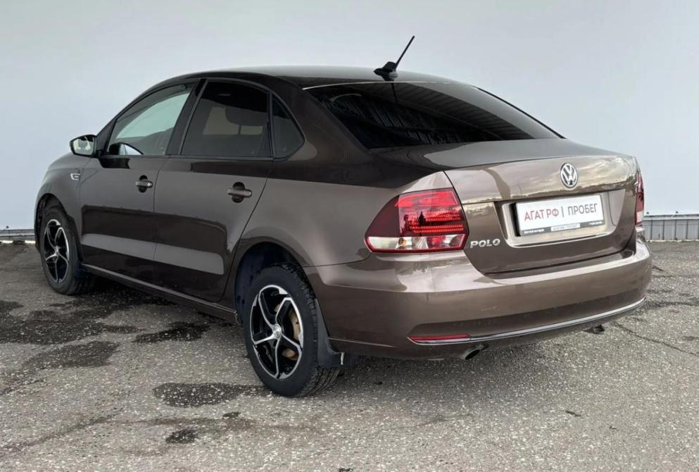 Volkswagen Polo V Рестайлинг Киров  - изображение 7