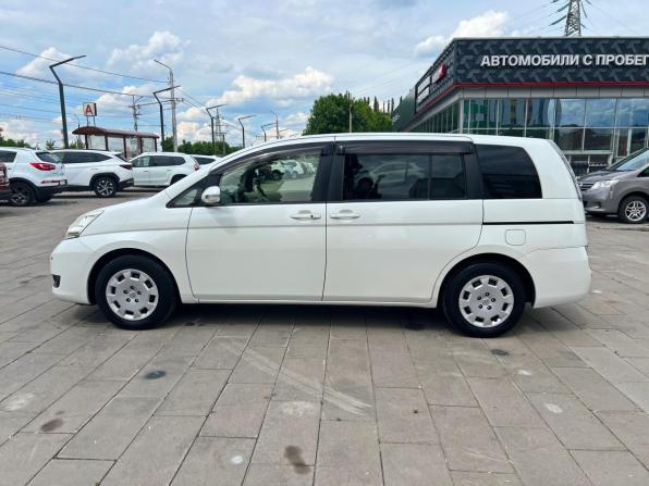 Toyota ISis I Рестайлинг с пробегом 2013 года, цена 1 514 000 рублей, 93472 км, минивэн, Автокод Объявления