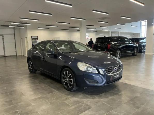 Volvo S60 II с пробегом 2011 года, цена 900 000 рублей, 265689 км, седан, Автокод Объявления