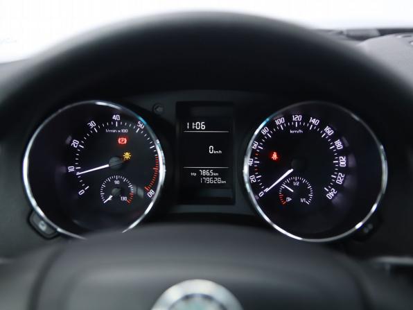 Skoda Yeti I с пробегом 2012 года, цена 750 000 рублей, 179628 км, внедорожник, Автокод Объявления