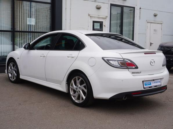 Mazda 6 II (GH) Рестайлинг с пробегом 2013 года, цена 940 000 рублей, 176998 км, лифтбек, Автокод Объявления