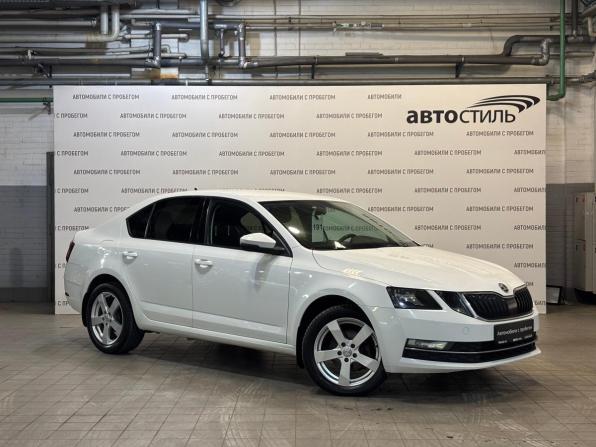 Skoda Octavia III (A7) Рестайлинг с пробегом 2017 года, цена 1 559 000 рублей, 175000 км, лифтбек, Автокод Объявления