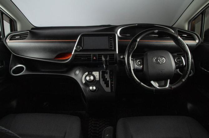 Toyota Sienta I Рестайлинг 2 с пробегом 2021 года, цена 1 539 000 рублей, 98540 км, компактвэн, Автокод Объявления