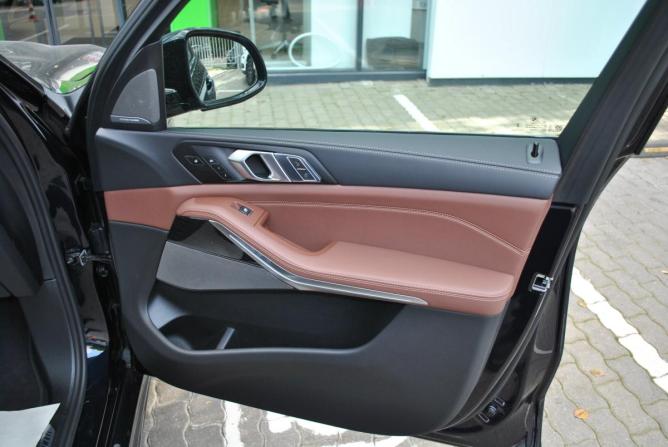 BMW X7 I (G07) Рестайлинг с пробегом 2026 года, цена 17 990 000 рублей, 10 км, внедорожник, Автокод Объявления