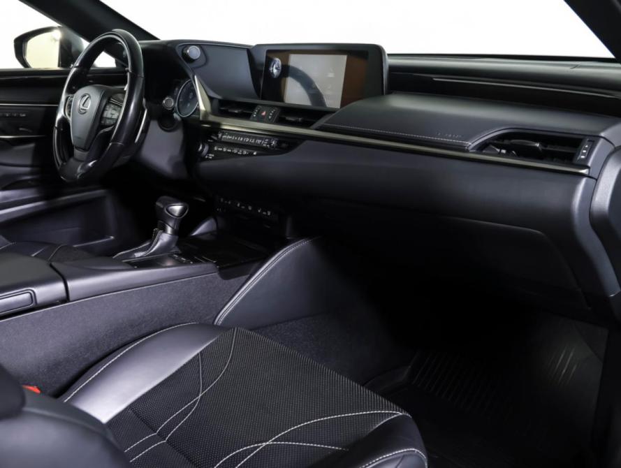 Lexus ES VII Москва  - изображение 11
