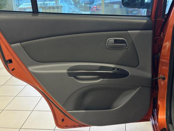 Kia Rio II Рестайлинг с пробегом 2011 года, цена 499 000 рублей, 210000 км, седан, Автокод Объявления