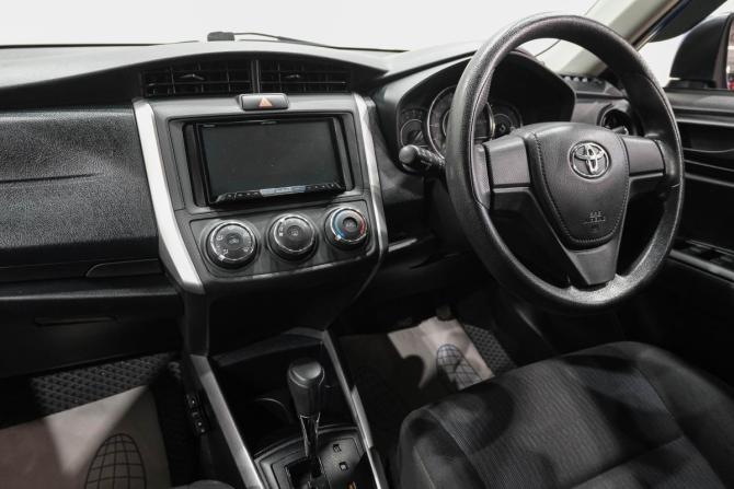 Toyota Corolla XI (E160 E170) Рестайлинг 2 с пробегом 2019 года, цена 1 499 000 рублей, 119600 км, универсал, Автокод Объявления