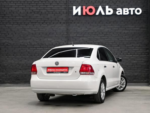 Volkswagen Polo V с пробегом 2012 года, цена 650 000 рублей, 228818 км, седан, Автокод Объявления