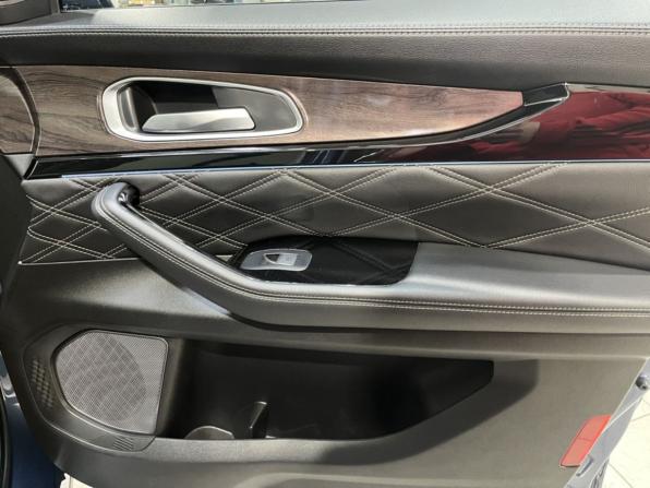 Exeed VX I с пробегом 2023 года, цена 2 735 000 рублей, 61743 км, внедорожник, Автокод Объявления