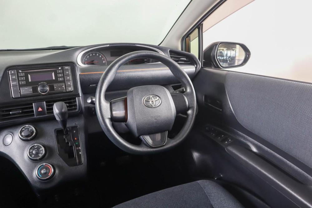 Toyota Sienta II Пермь  - изображение 15