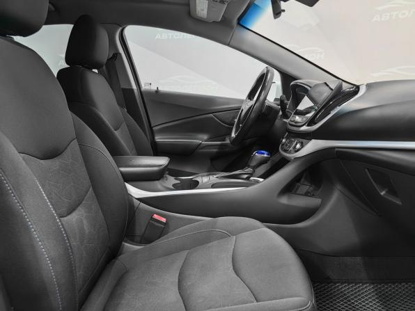Chevrolet Volt II с пробегом 2016 года, цена 1 850 000 рублей, 129500 км, хэтчбек, Автокод Объявления