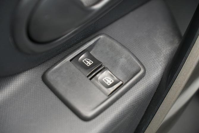 Renault Logan II Рестайлинг с пробегом 2020 года, цена 930 000 рублей, 132010 км, седан, Автокод Объявления