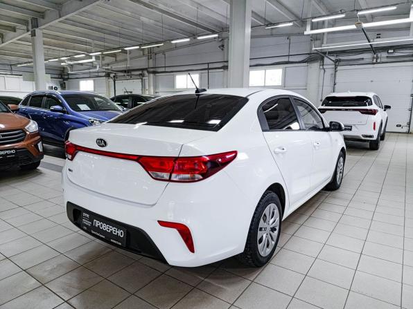 Kia Rio IV Рестайлинг с пробегом 2020 года, цена 1 490 000 рублей, 113385 км, седан, Автокод Объявления