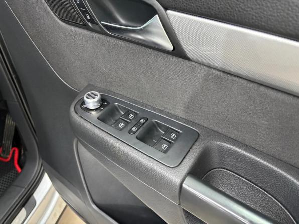 Volkswagen Sharan II с пробегом 2011 года, цена 1 420 000 рублей, 71910 км, минивэн, Автокод Объявления