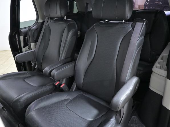 Kia Carnival IV с пробегом 2021 года, цена 3 580 000 рублей, 109550 км, минивэн, Автокод Объявления