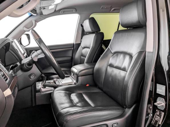 Toyota Land Cruiser 200 Series Рестайлинг 2 с пробегом 2016 года, цена 5 880 000 рублей, 107558 км, внедорожник, Автокод Объявления