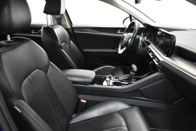 Kia K5 III с пробегом 2022 года, цена 3 050 000 рублей, 62155 км, седан, Автокод Объявления