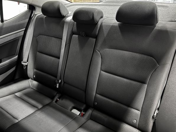 Hyundai Elantra VI (AD) с пробегом 2018 года, цена 1 545 000 рублей, 120429 км, седан, Автокод Объявления
