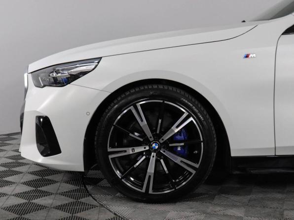 BMW 5 серии VIII (G60/G61/G68) с пробегом 2023 года, цена 6 700 000 рублей, 40682 км, седан, Автокод Объявления