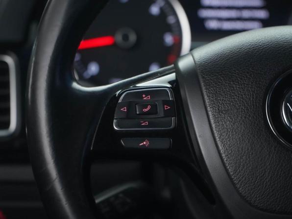 Volkswagen Touareg II с пробегом 2012 года, цена 1 699 777 рублей, 341797 км, внедорожник, Автокод Объявления