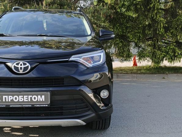 Toyota RAV4 IV (XA40) Рестайлинг с пробегом 2017 года, цена 1 999 000 рублей, 242437 км, внедорожник, Автокод Объявления