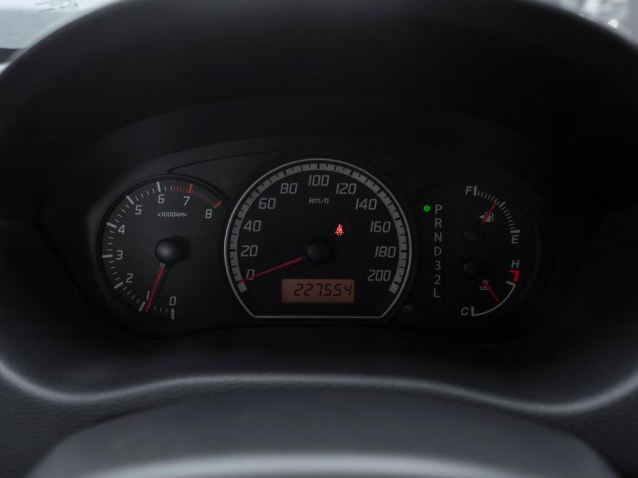 Suzuki Swift III Москва  - изображение 11
