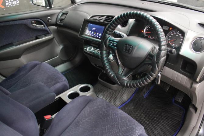 Honda Stream II Рестайлинг с пробегом 2010 года, цена 1 098 000 рублей, 217802 км, минивэн, Автокод Объявления