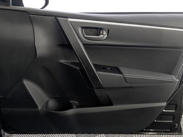 Toyota Corolla XI (E160 E170 E180) Рестайлинг 1 с пробегом 2018 года, цена 1 710 000 рублей, 160800 км, седан, Автокод Объявления