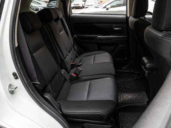 Mitsubishi Outlander III Рестайлинг 2 с пробегом 2018 года, цена 2 150 000 рублей, 116823 км, внедорожник, Автокод Объявления