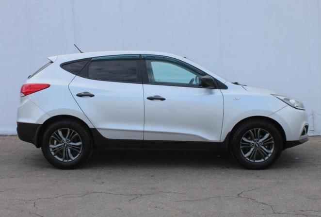 Hyundai ix35 I Рестайлинг с пробегом 2014 года, цена 1 320 000 рублей, 146782 км, внедорожник, Автокод Объявления