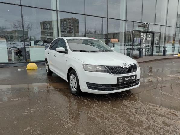 Skoda Rapid I с пробегом 2016 года, цена 640 000 рублей, 166831 км, лифтбек, Автокод Объявления