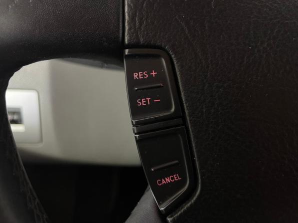 Volkswagen Multivan T5 с пробегом 2008 года, цена 1 420 000 рублей, 381251 км, минивэн, Автокод Объявления