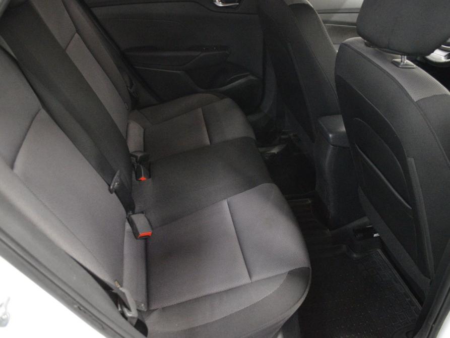Hyundai Solaris II Санкт-Петербург  - изображение 13