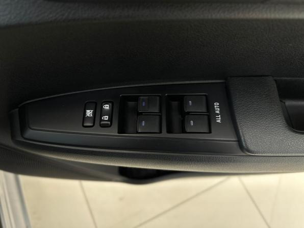 Toyota Corolla XI (E160 E170) Рестайлинг 2 с пробегом 2019 года, цена 1 410 000 рублей, 142892 км, универсал, Автокод Объявления