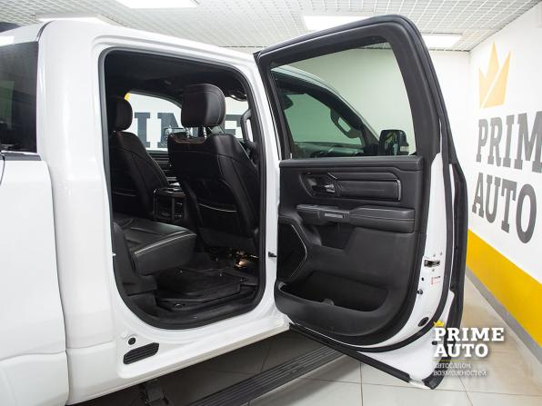 Ram 1500 V с пробегом 2022 года, цена 9 499 000 рублей, 32151 км, offers.body_type.unknown, Автокод Объявления