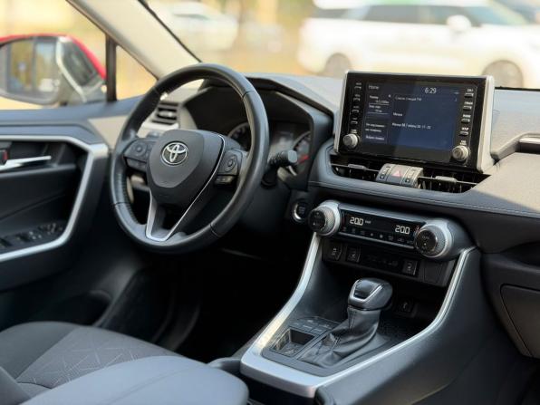 Toyota RAV4 V (XA50) с пробегом 2021 года, цена 2 990 000 рублей, 23411 км, внедорожник, Автокод Объявления