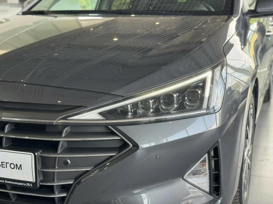 Hyundai Elantra VI (AD) Рестайлинг Новосибирск  - изображение 3
