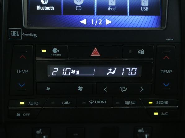 Toyota Camry VII (XV50) Рестайлинг с пробегом 2015 года, цена 1 996 000 рублей, 166100 км, седан, Автокод Объявления