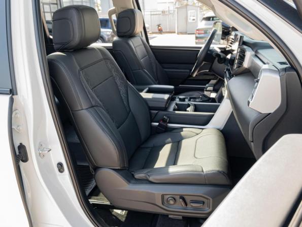 Toyota Tundra III с пробегом 2023 года, цена 8 750 000 рублей, 18371 км, offers.body_type.unknown, Автокод Объявления