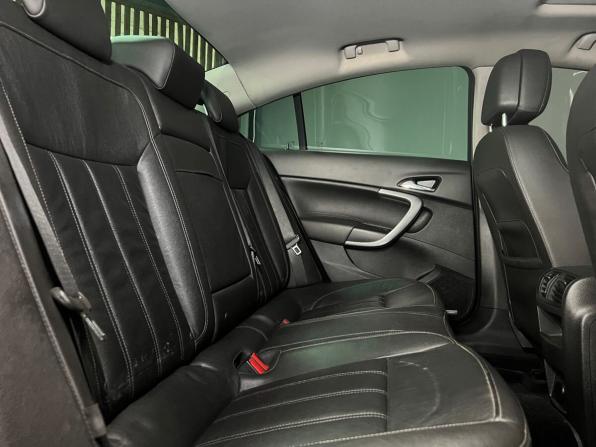 Opel Insignia I Рестайлинг с пробегом 2013 года, цена 1 179 000 рублей, 261059 км, седан, Автокод Объявления