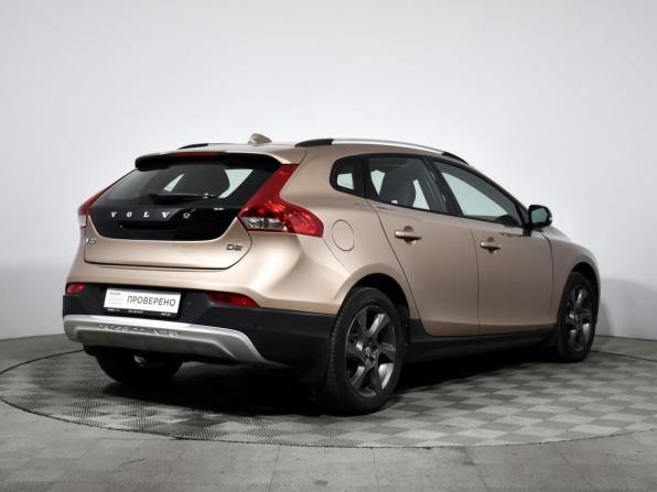 Volvo V40 Cross Country I с пробегом 2013 года, цена 1 248 790 рублей, 132964 км, хэтчбек, Автокод Объявления